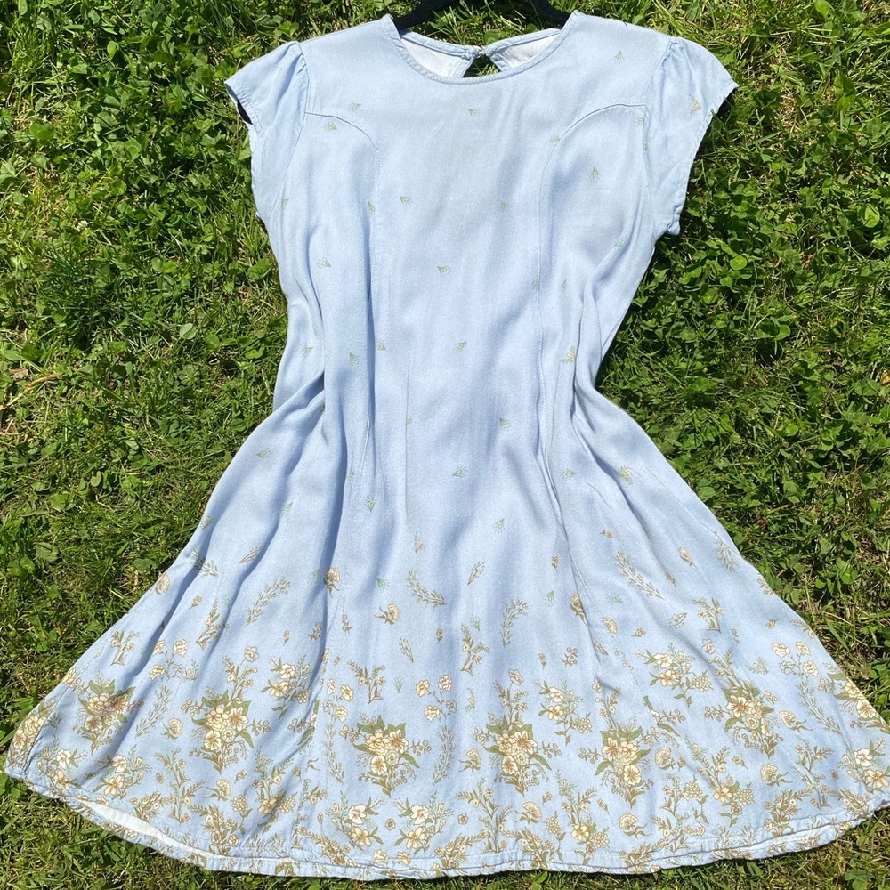 !! URBAN OUTFITTERS BABYDOLL DRESS !!